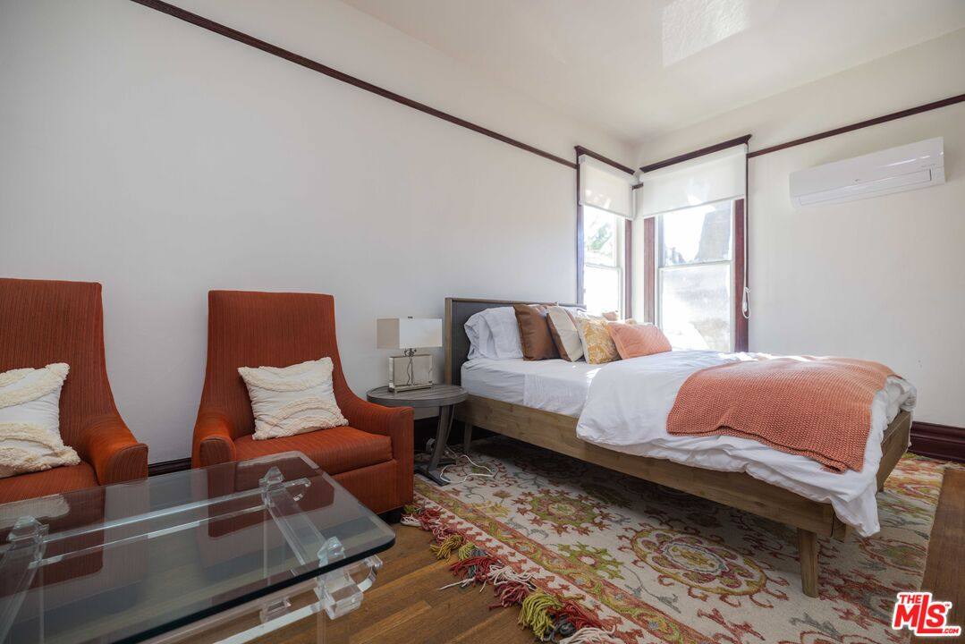 Apartment for rent at 824 S Bonnie Brae St #10-10, Los Angeles, CA 90057