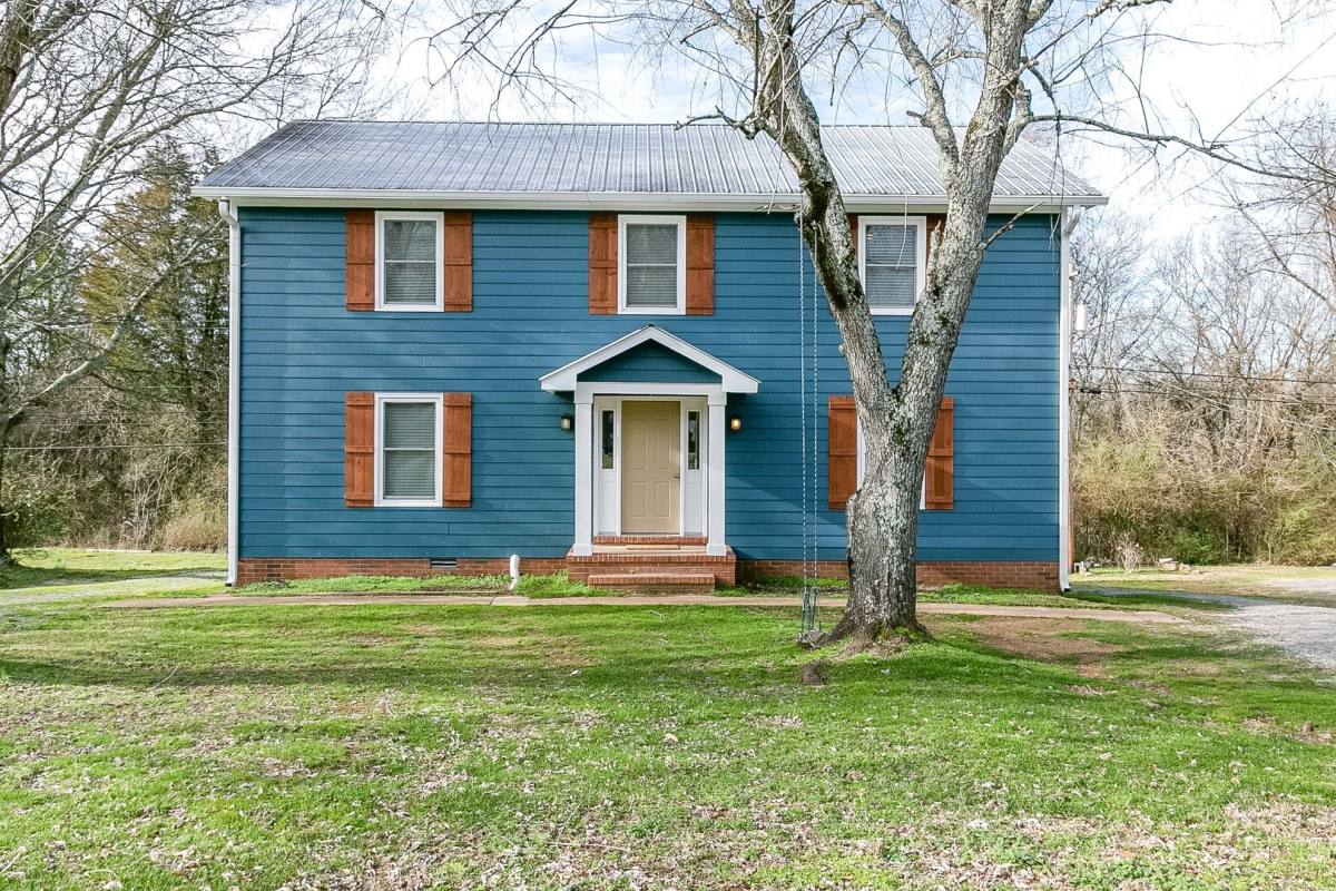 House for rent at 1027 Chicasaw Trail, Columbia, TN 38401