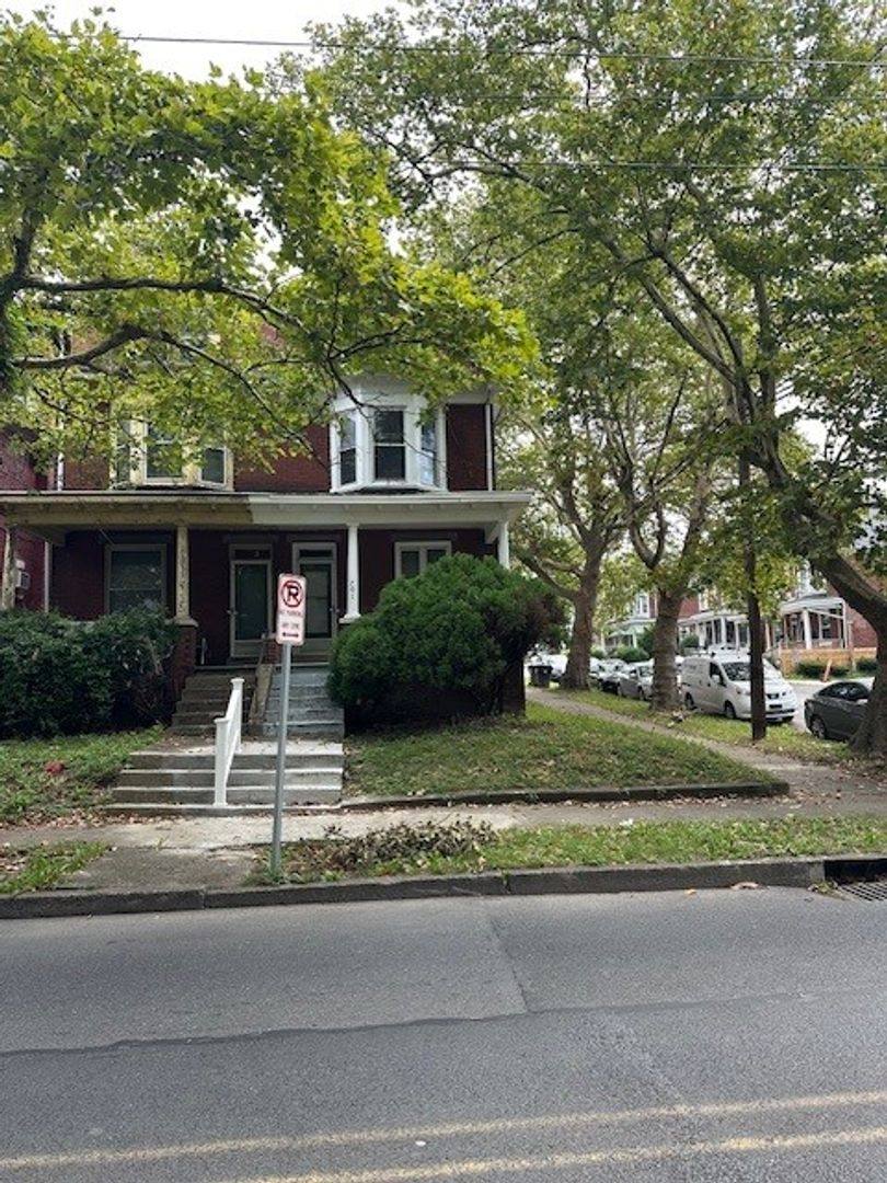 House for rent at 701 N 17th St, Harrisburg, PA 17103