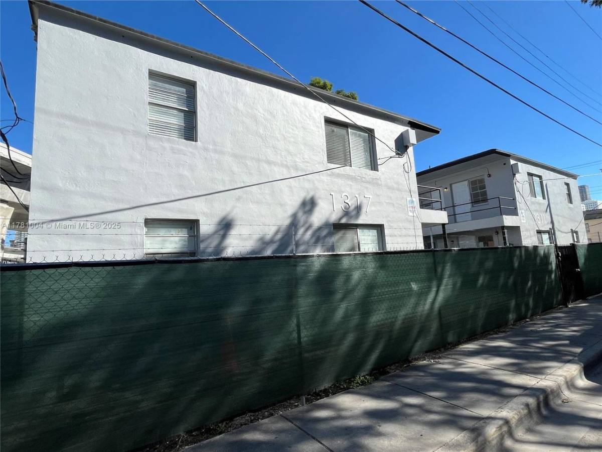 Apartment for rent at 1317 NW 2nd Ave #1-1, Miami, FL 33136