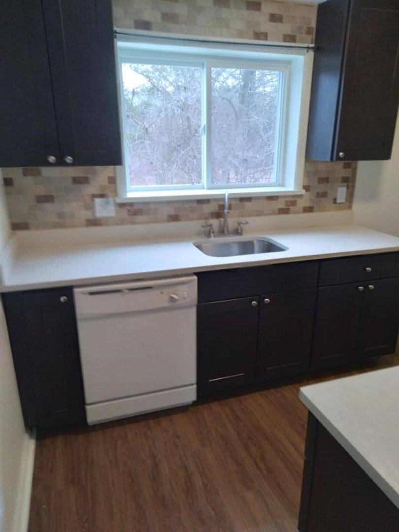 Apartment for rent at 16 N E Ave, Johnstown, NY 12095