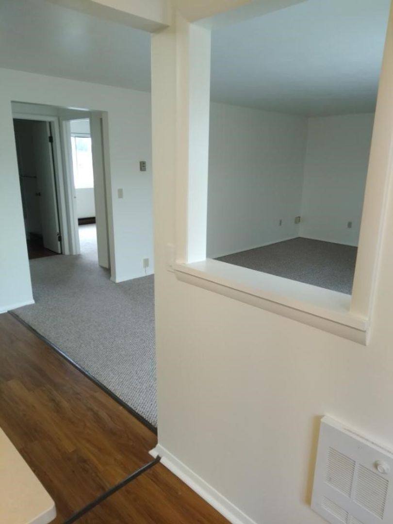 Apartment for rent at 16 N E Ave, Johnstown, NY 12095