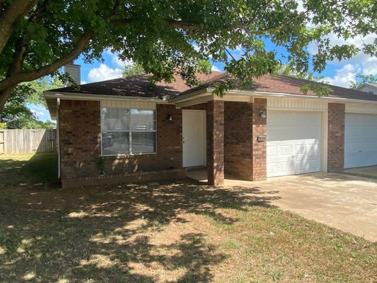 House for rent at 126 S Killdeer Dr, Farmington, AR 72730