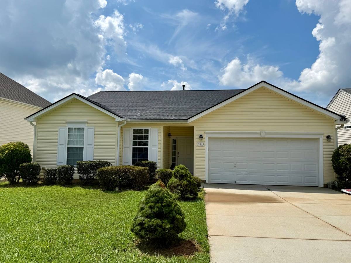 House for rent at 3813 Maribeau Woods Dr, Greensboro, NC 27407