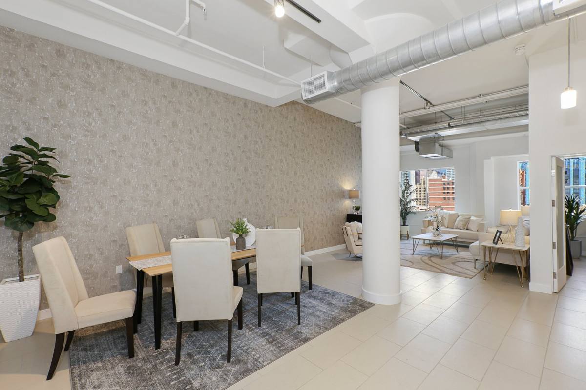 Apartment for rent at 939 S Broadway, Los Angeles, CA 90015