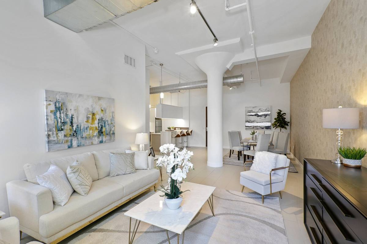 Apartment for rent at 939 S Broadway, Los Angeles, CA 90015
