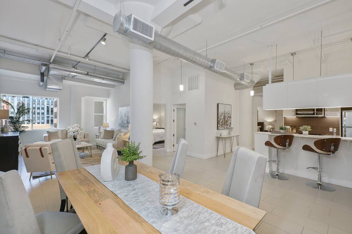 Apartment for rent at 939 S Broadway, Los Angeles, CA 90015