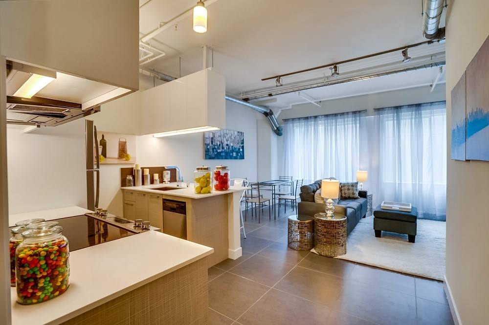 Apartment for rent at 939 S Broadway, Los Angeles, CA 90015