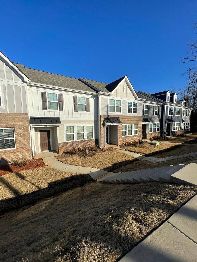 House for rent at 408 Couchell Place, Travelers Rest, SC 29690