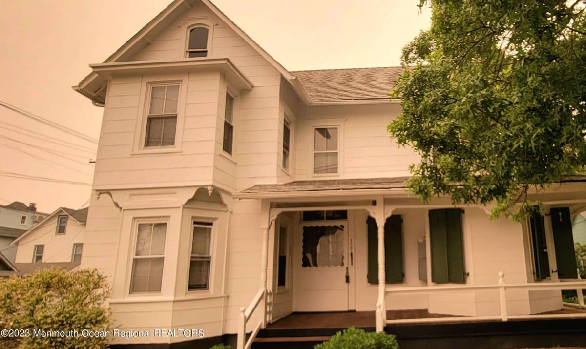 Apartment for rent at 137 Main Ave #3-3, Allenhurst, NJ 07711