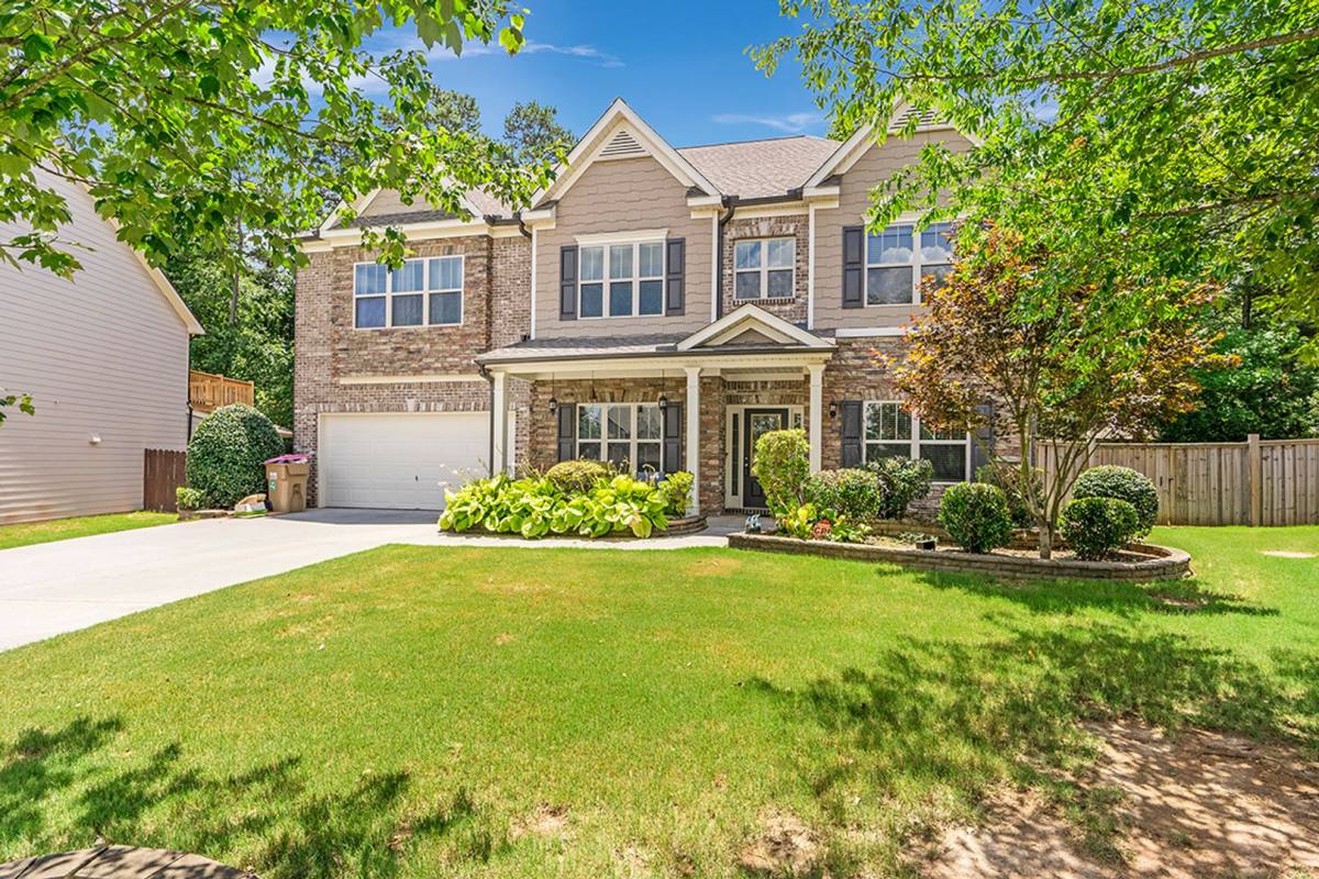 House for rent at 2635 Azalea Bluff Dr, Cumming, GA 30041