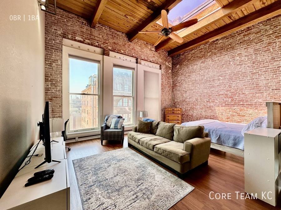 Condo for rent at 308 W 8th St #704, Kansas City, MO 64105