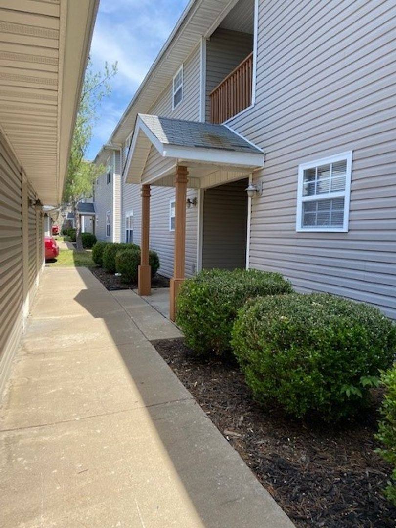 Apartment for rent at 141 Knowledge Ave, Branson, MO 65616