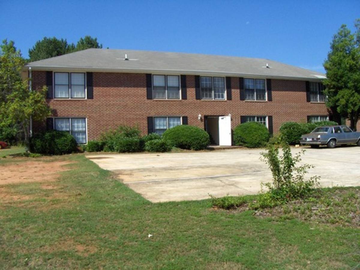 Apartment for rent at 160 Barrington Place, Athens, GA 30605