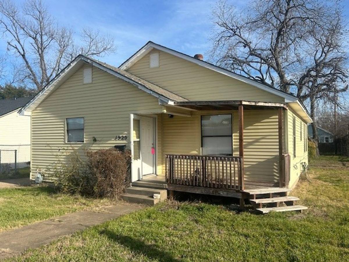 House for rent at 1920 Barnard Ave, Waco, TX 76701