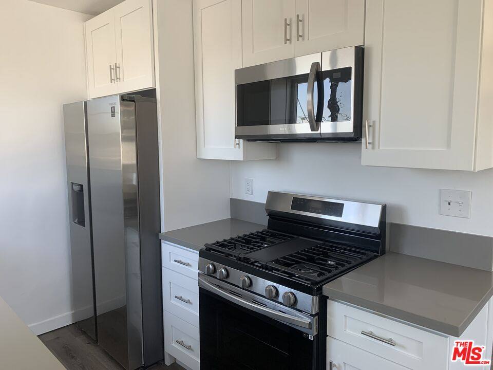 6800 W Blvd #6-6, Los Angeles, CA 90043