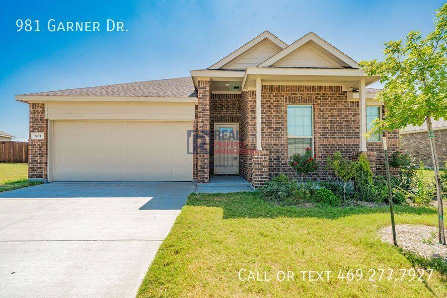 House for rent at 981 Garner Dr, Rockwall, TX 75087