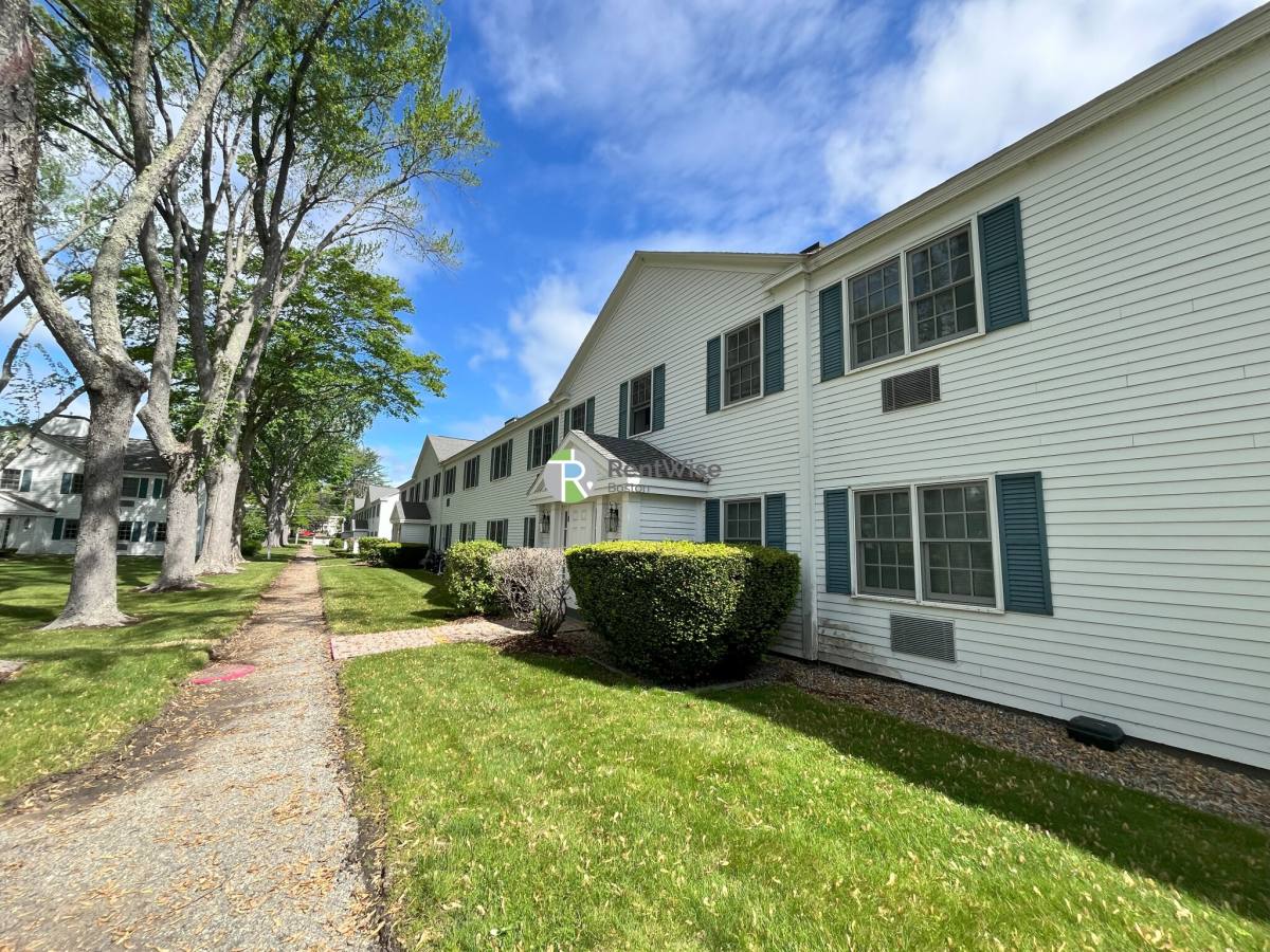 34 Worthen Rd #B3, Lexington, MA 02421