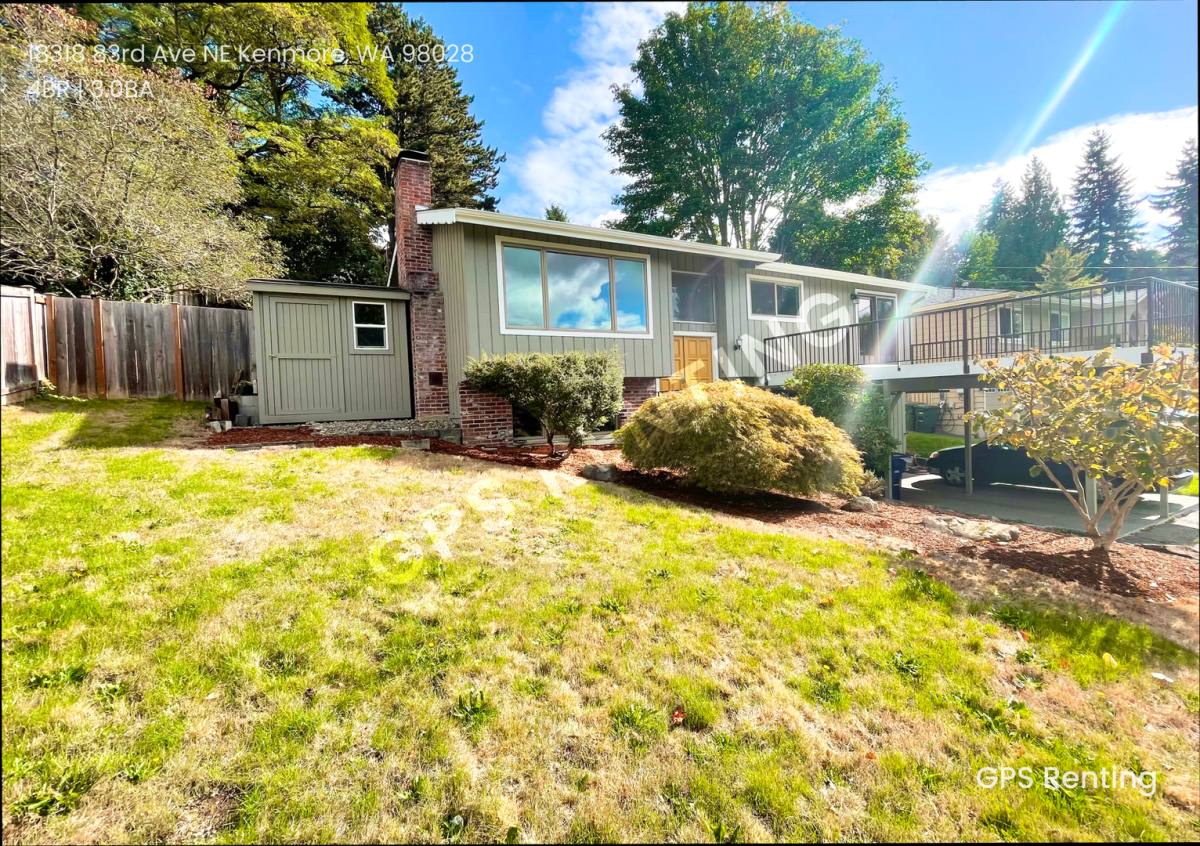 18318 83rd Ave NE, Kenmore, WA 98028