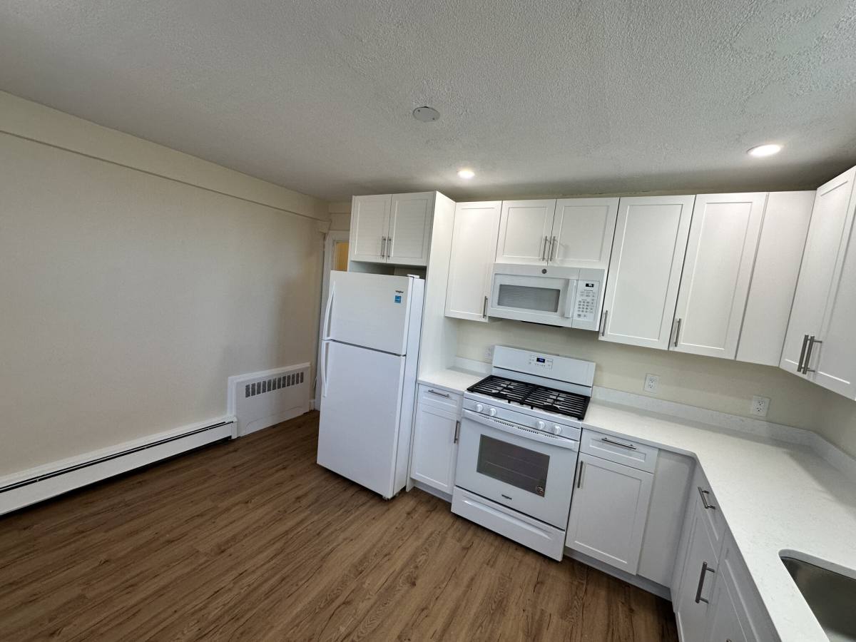 House for rent at 176 Summit Ave #5, Quincy, MA 02170