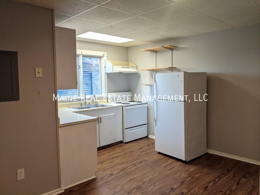 Apartment for rent at 66 Cedar St #2, Bangor, ME 04401