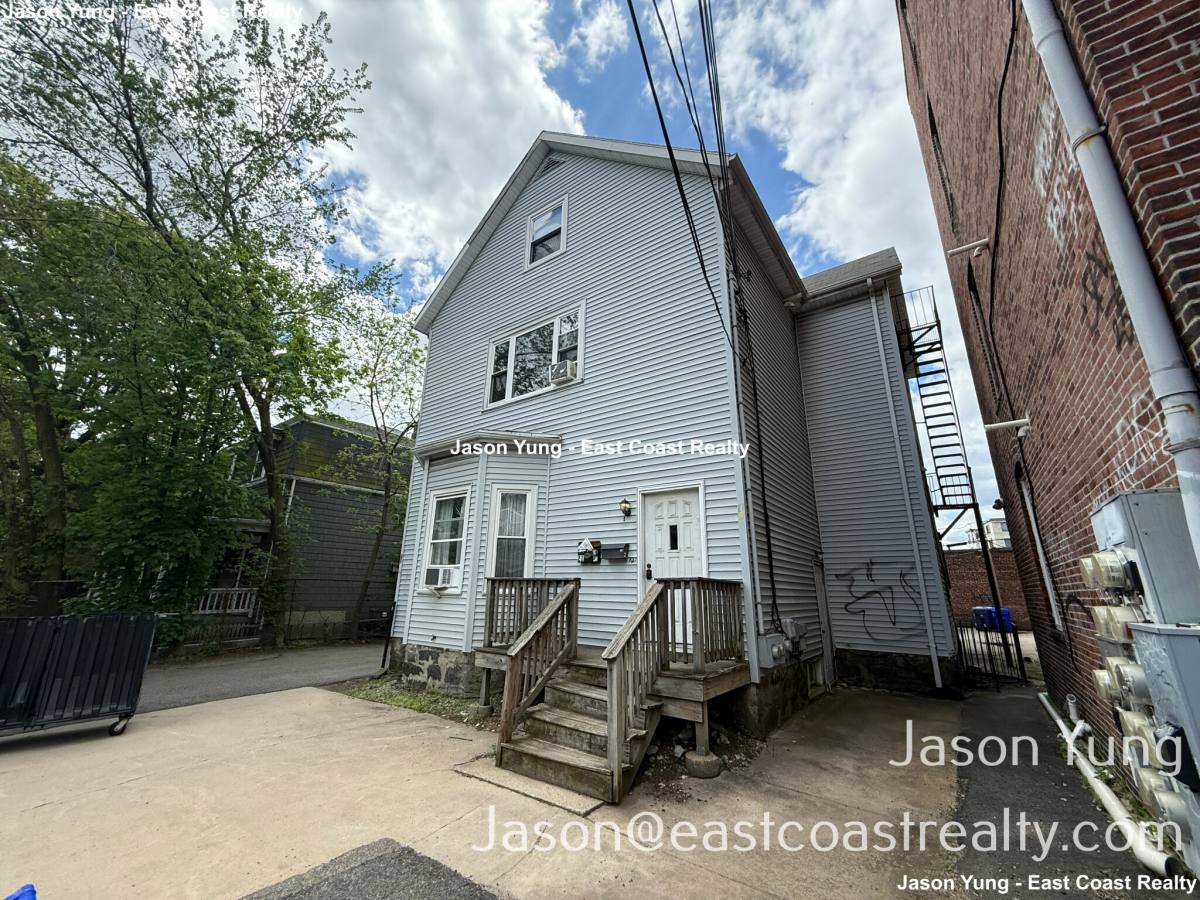 Apartment for rent at 21 Highgate St #1, Allston, MA 02134