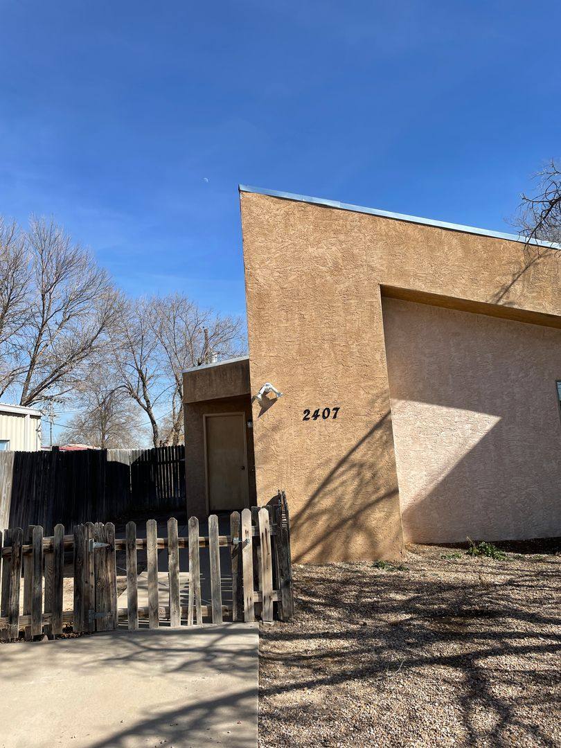 Apartment for rent at 2407 N Grand, Roswell, NM 88201