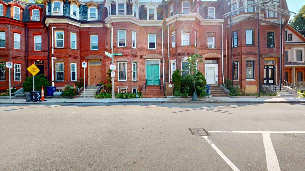 Apartment for rent at 94 Mount Pleasant St #2, Roxbury, MA 02119