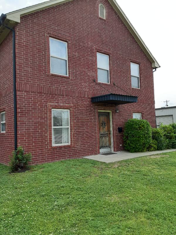 Apartment for rent at 101 W Linn St, Norman, OK 73069