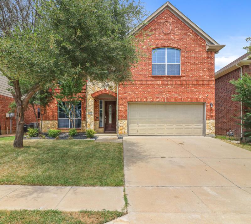 House for rent at 5209 Memorial Dr, Keller, TX 76244