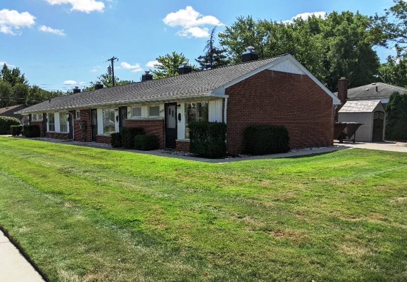 Apartment for rent at 2431 Normandy, Royal Oak, MI 48073
