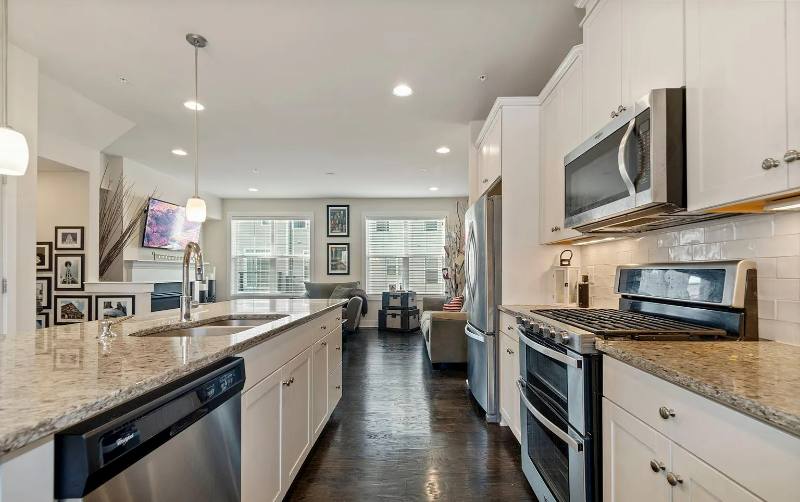 Townhouse for rent at 12604 Layhill Rd, Silver Spring, MD 20906