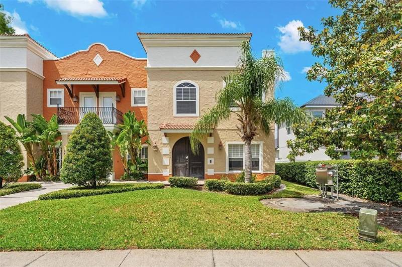 Townhouse for rent at 1745 Indiana Ave, Winter Park, FL 32789