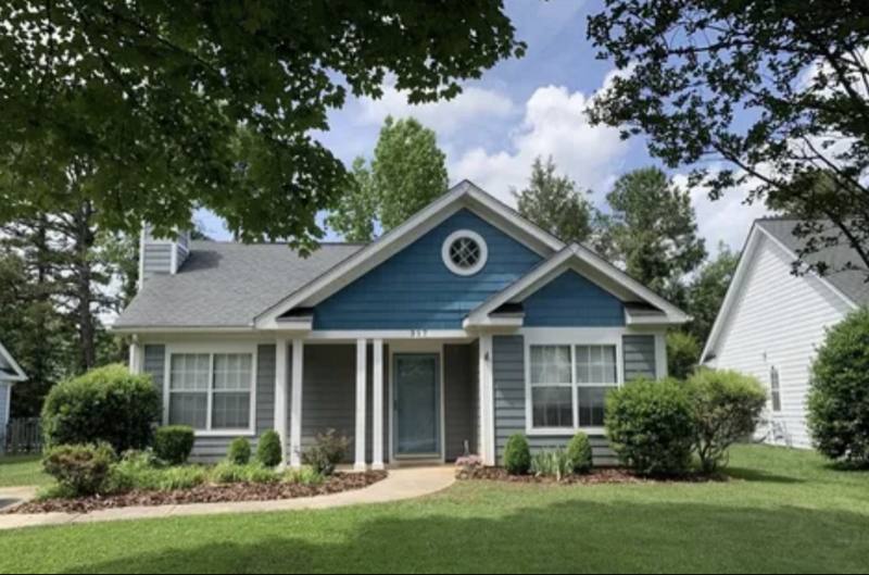 House for rent at 317 Cedarcroft Dr, Mooresville, NC 28115