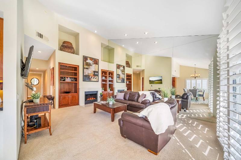 Condo for rent at 54780 Shoal Creek, La Quinta, CA 92253