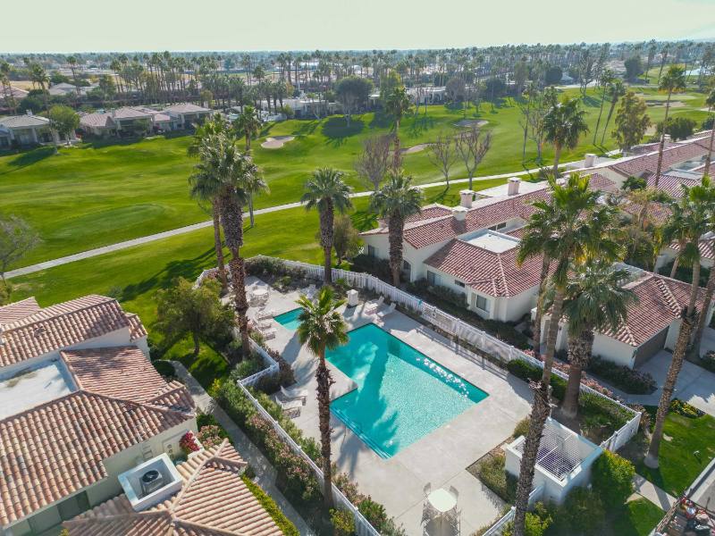 Condo for rent at 54780 Shoal Creek, La Quinta, CA 92253