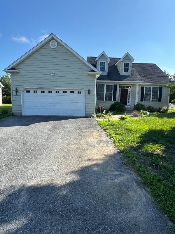House for rent at 79 Phillips Dr, Magnolia, DE 19962