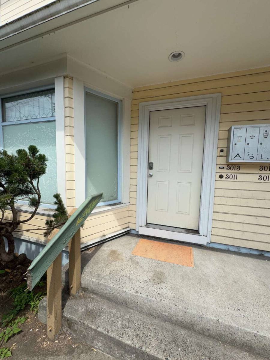 Apartment for rent at 3011 SE Belmont, Portland, OR 97214
