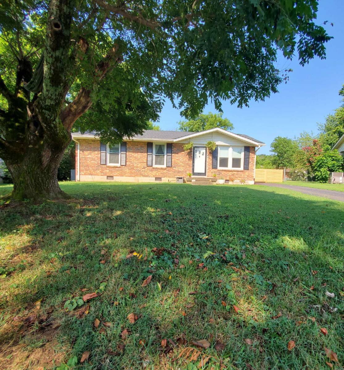 House for rent at 104 Carden St, Hendersonville, TN 37075