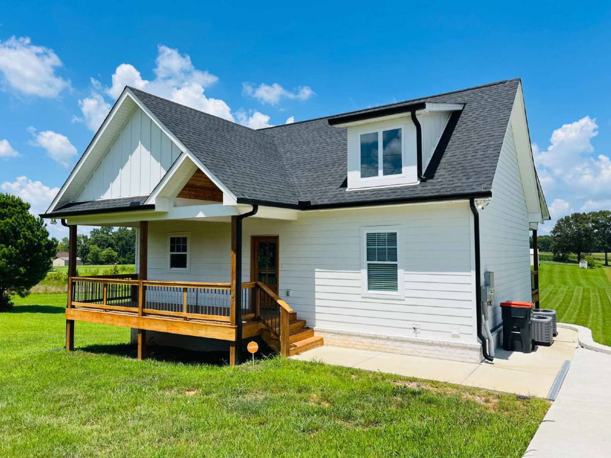 House for rent at 125 E Carter Rd, Portland, TN 37148