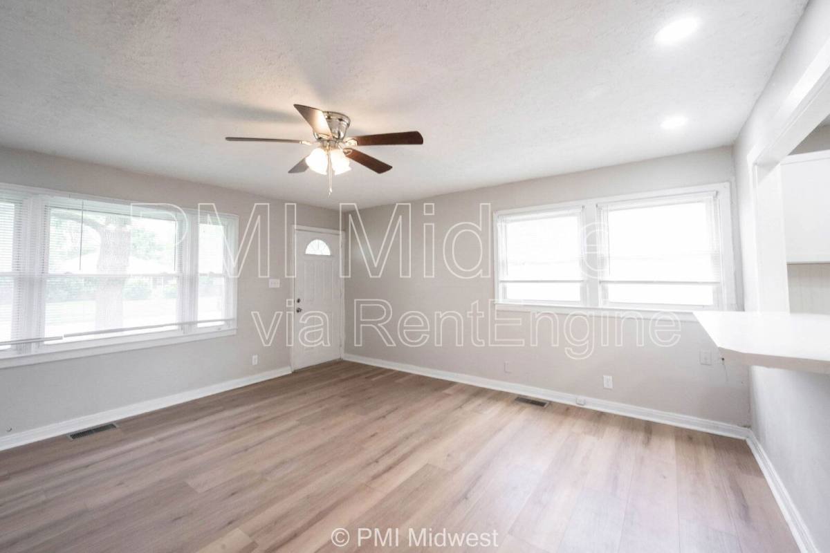 House for rent at 4923 Barlow Dr, Indianapolis, IN 46226