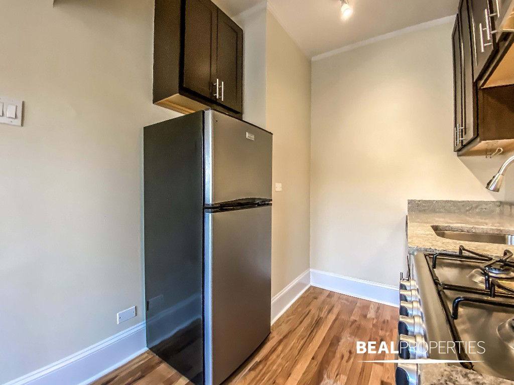 Apartment for rent at 4737 N Hermitage Ave #208, Chicago, IL 60640