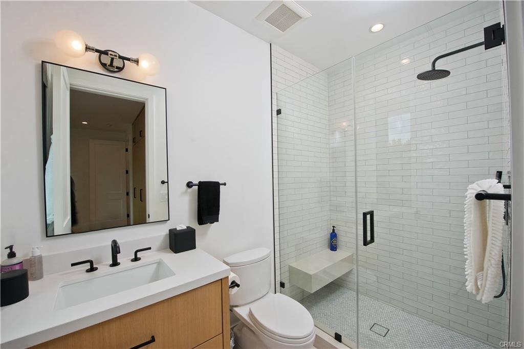 House for rent at 4143 Davana Rd, Sherman Oaks, CA 91423