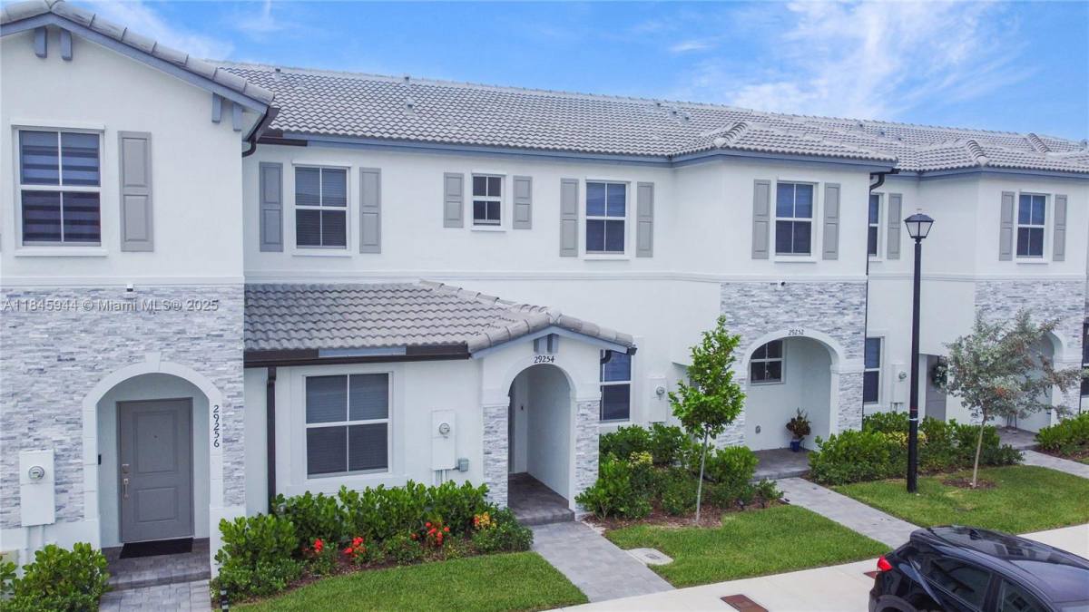 Townhouse for rent at 29254 SW 163rd Court, Homestead, FL 33033
