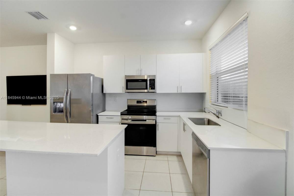 Townhouse for rent at 29254 SW 163rd Court, Homestead, FL 33033