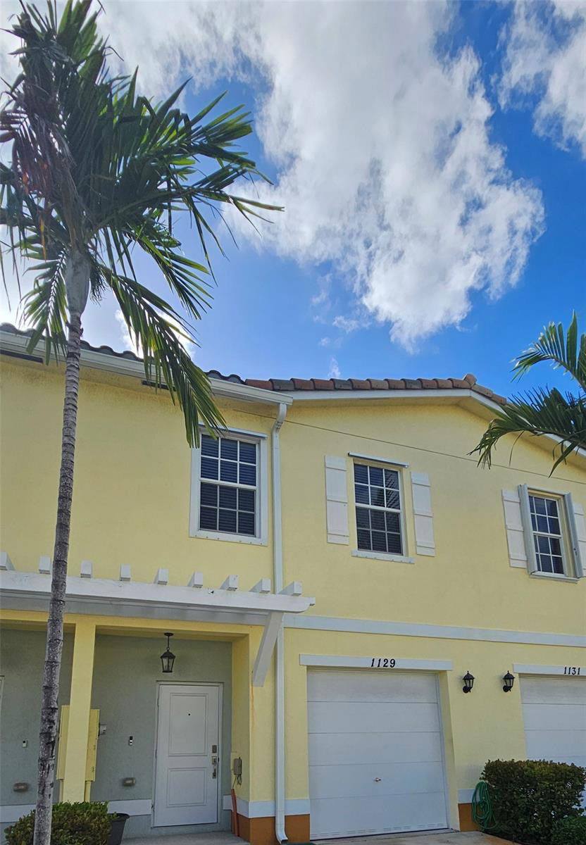 Townhouse for rent at 1129 NW 41st Lane, Fort Lauderdale, FL 33313