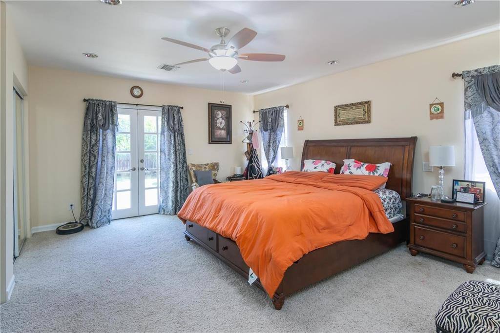 House for rent at 18948 Lassen St, Northridge, CA 91324