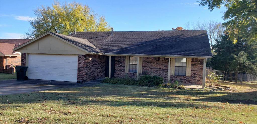 House for rent at 1023 Rutter Rd, Claremore, OK 74019
