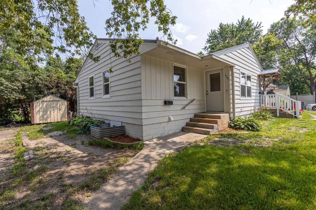 House for rent at 1201 Lark St, Alexandria, MN 56308