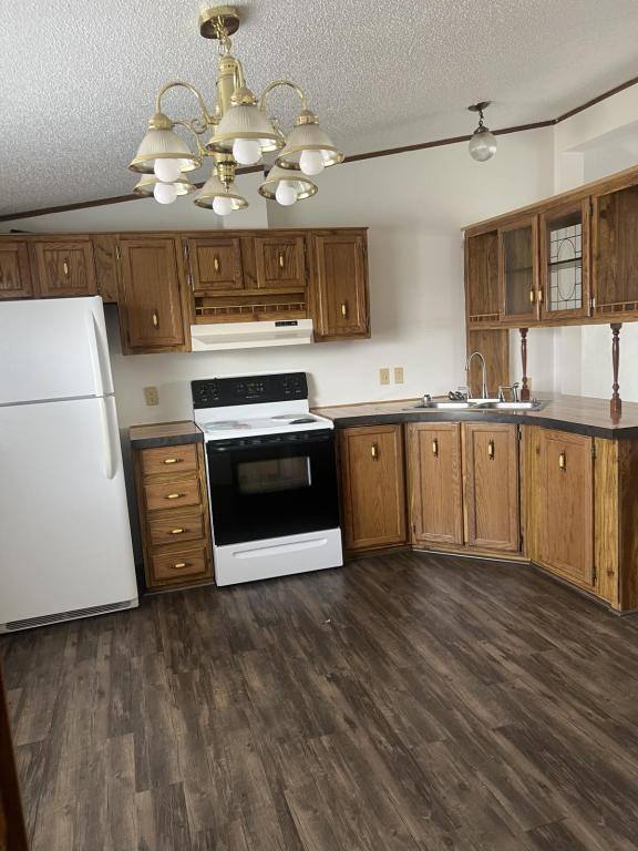 House for rent at 905 12th Ave SE, Jamestown, ND 58401